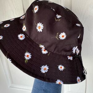 Women’s Alice + Olivia Sunflower Bucket Hat